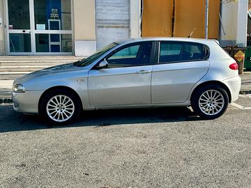 Alfa Romeo 147