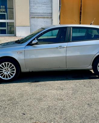Alfa Romeo 147