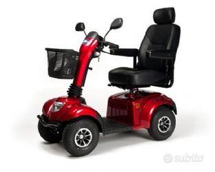 Scooter elettrico anziani/disabili-QUASI NUOVO