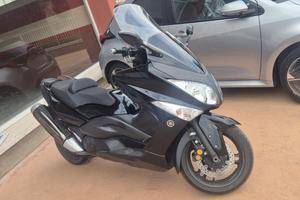 Yamaha T Max 500