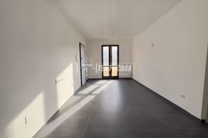 Trilocale di recente costruzione con ingresso indi
