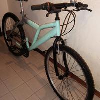 Bici Mountain Bike.  Misura 26 M. Cambio 3x6 