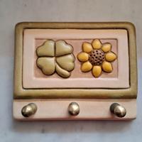 Formella appendino con ganci Thun