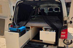 VW T6 Kombi 6 posti con kit