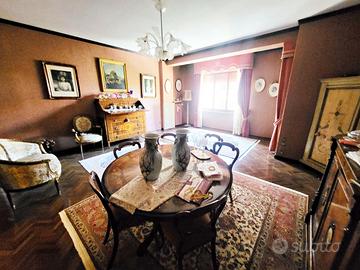 Appartamento con tre camere PR/119