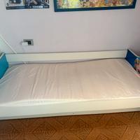 Letto per bambini con protezione