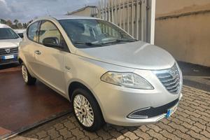 Lancia Ypsilon 0.9 TwinAir 85 CV 5 porte Metano Ec