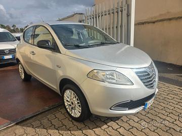Lancia Ypsilon 0.9 TwinAir 85 CV 5 porte Metano Ec