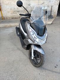 Honda PCX 125 - 2012