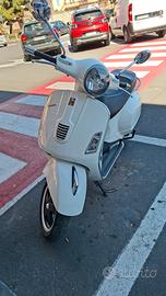 Vespa gts 300