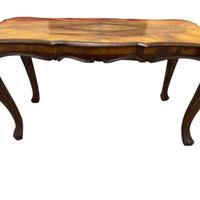 Tavolinetto in legno da salotto