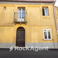 APPARTAMENTO INDIPENDENTE AL CENTRO DI CARAFFA