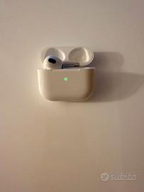 apple airpods 3 sinistra