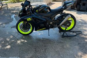 Suzuki gsxr 1000 k8 yoshimura