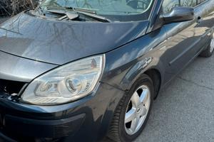 Renault scenic 1.250€