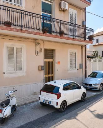 Ampio quadrilocale con veranda e doppio ingresso
