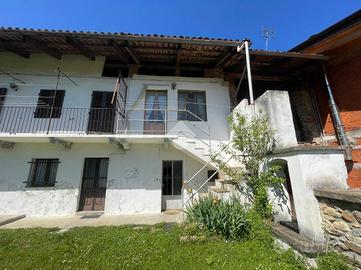 CASA SEMINDIPENDENTE A CASTELLAMONTE