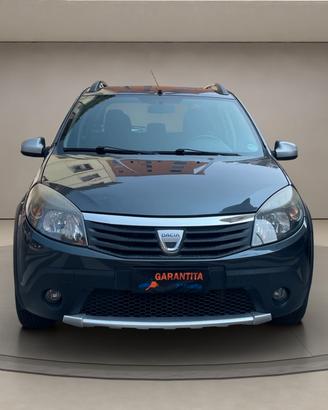 Dacia Sandero NEOPATENTATI - GOMME NUOVE