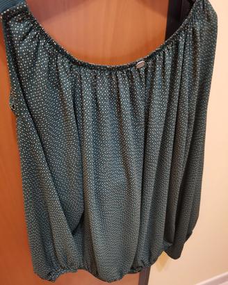 Blusa fantasia con sfondo verde di Denny Rose 