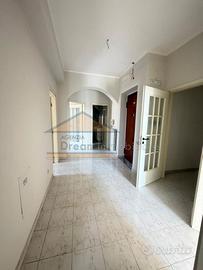Appartamento di 3vani Via Mugnano-Melito Rif.F3196
