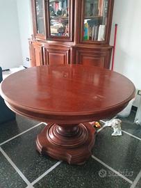 Tavolo e/o credenza in noce massello