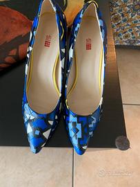 Scarpe tacco blu elettrico