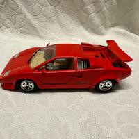 Lamborghini Countach (1988) Modellino Burago 1:24