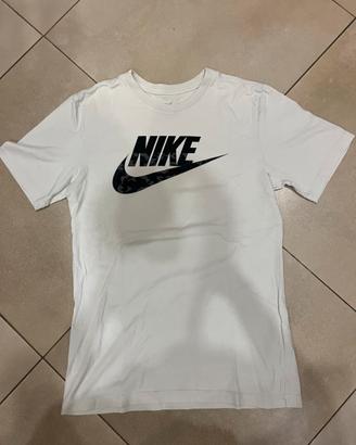 Nike T-Shirt bianca - Taglia S - Originale