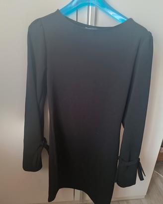 Vestito nero zara taglia S con laccetti laterali
