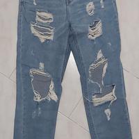 Jeans con strappi