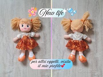 Bambola con vestito paillettes