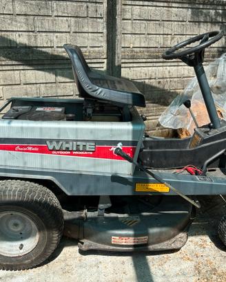 Trattore taglia erba usato 10,5 cavalli