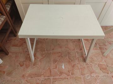 Tavolo bianco