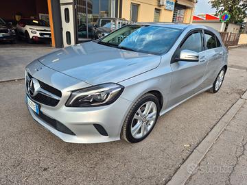 Mercedes-benz A 180 d Premium