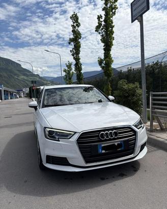Audi A3 Sportback 30 1.6 tdi s-tronic