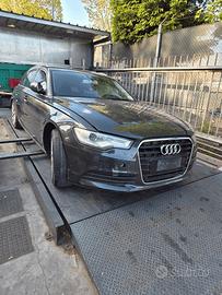 AUDI A6 DEL 2012 PER RICAMBI