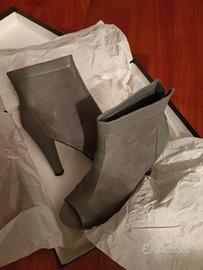 Stivaletto con tacco