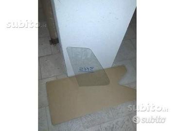 Fisso post. sx. chiaro Fiat Uno 5p