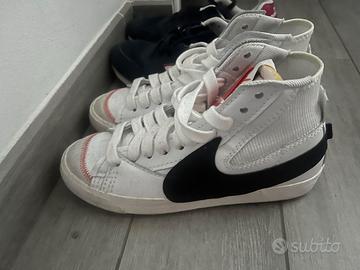 Nike Blazer Mid 77 Bianca con baffo nero Jumbo por