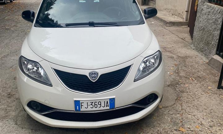 LANCIA Y 1.300 multijet 95 cv