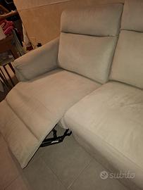 Divano 3 posti con doppio recliner elettrico