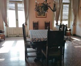 Appartamento d'epoca vista mare cod. I11467