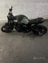 Kawasaki ZR-750 unica nel suo genere iscritta asi