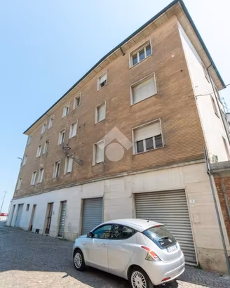 3 LOCALI A CASALE MONFERRATO