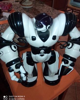 robot sapiens da collezione vecchio