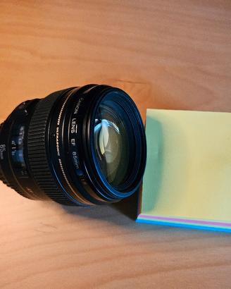 Canon EF 85mm f/1.8 USM – obiettivo Canon ritratto