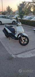 Piaggio Beverly 350 sport 