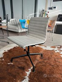 Sedia EA 107 Herman Miller by ICF