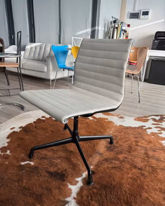 Sedia EA 107 Herman Miller by ICF