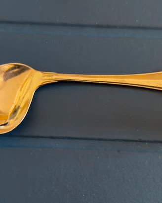 Cucchiaino “torto” per neonato, argento 800